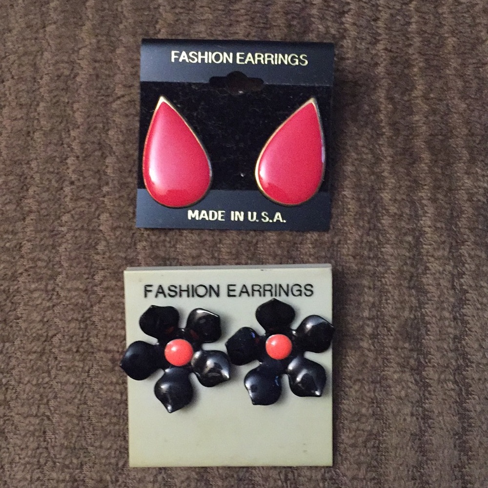 {Vintage} Earrings Bundle of two